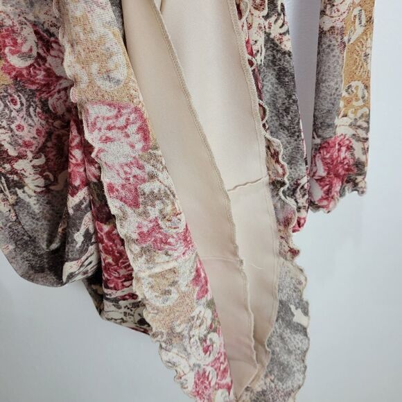 Suzy Shier Romantic Roses and Lace Pattern Dress - Picture 3 of 12